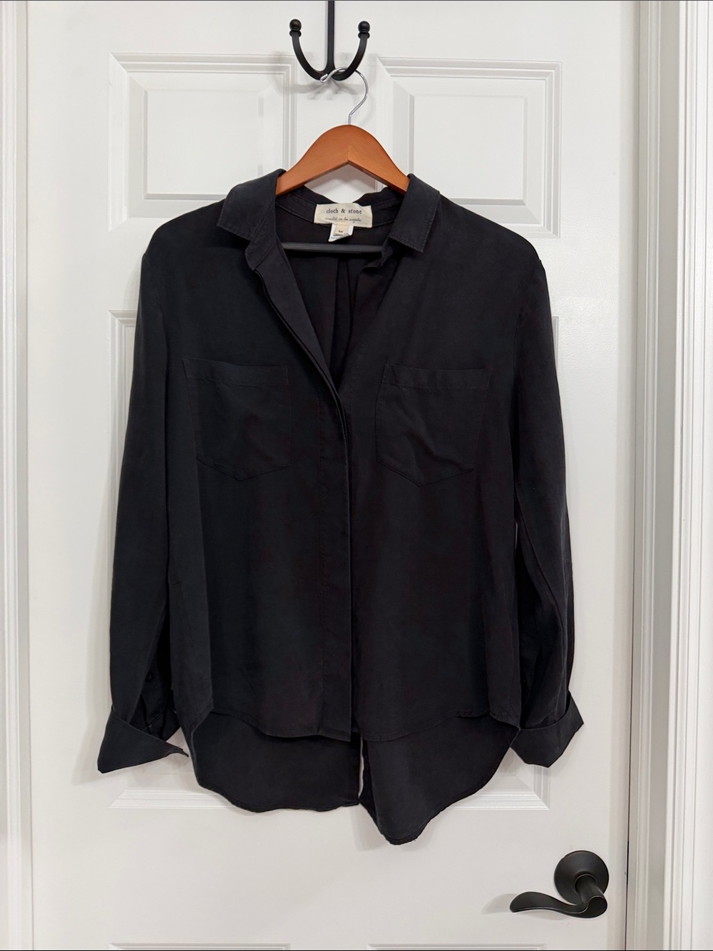 cloth & stone Black Long-Sleeve Button-Down Shirt
